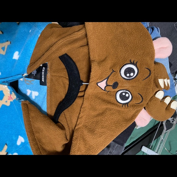 Onsie - Picture 2 of 5